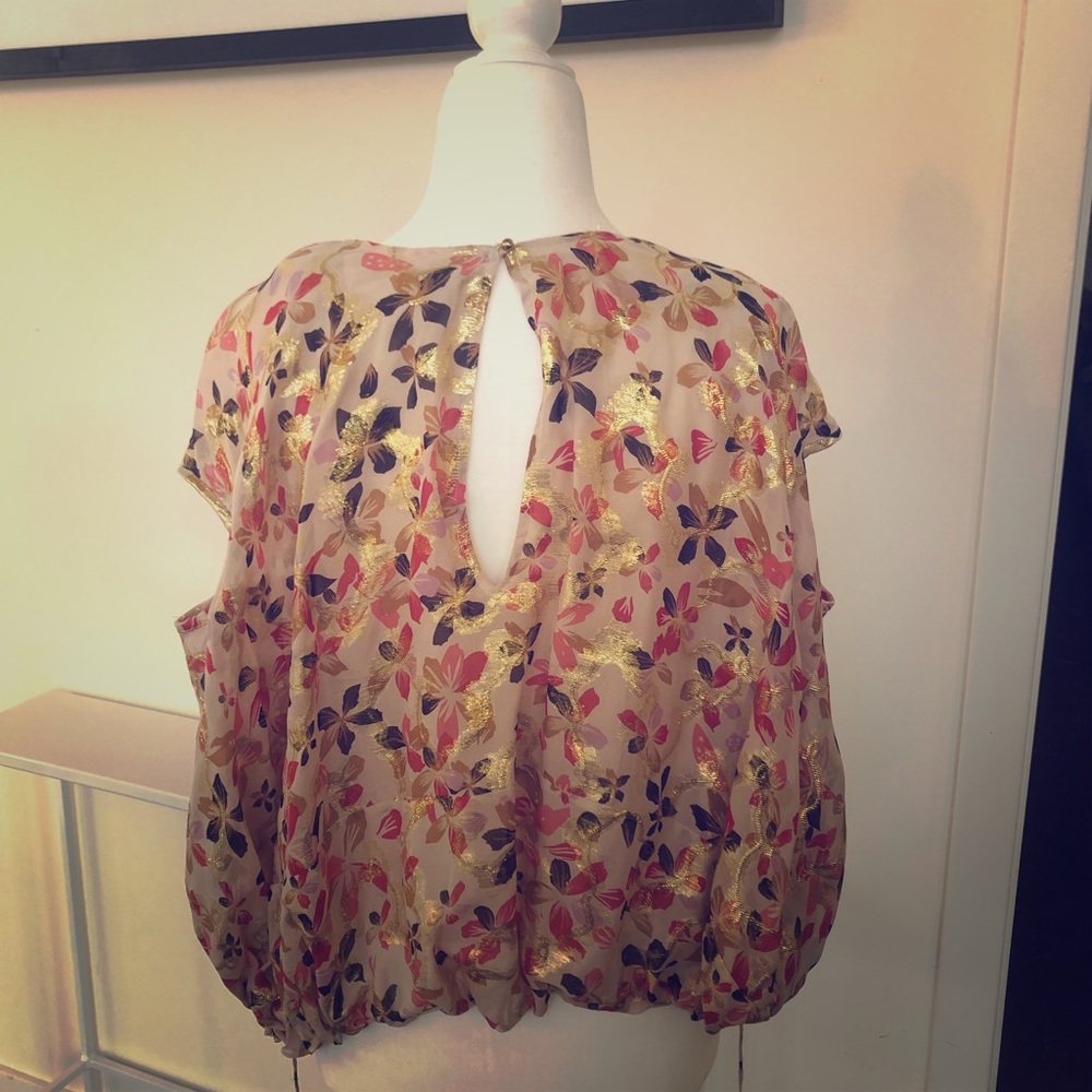 Diane Von Furstenberg sleeveless blouse